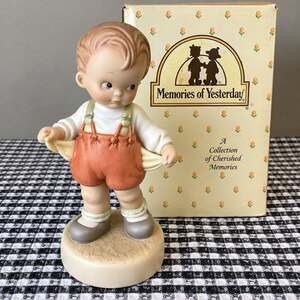 Memories of Yesterday 115029 “It’s the Thought That Counts” Figurine